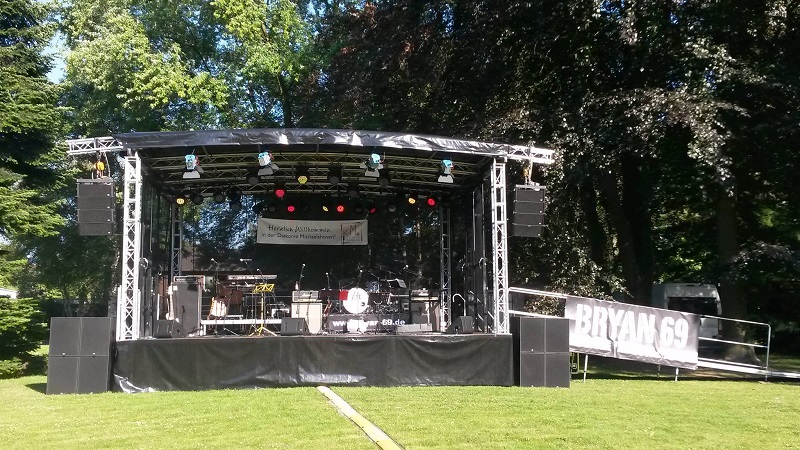 Bhnenanhnger in Kln Rodenkirchen